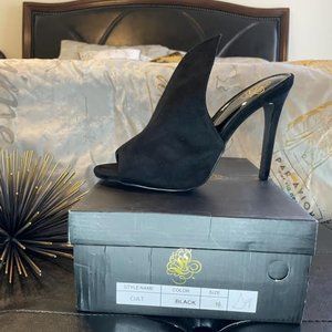 Black Strapless Heel